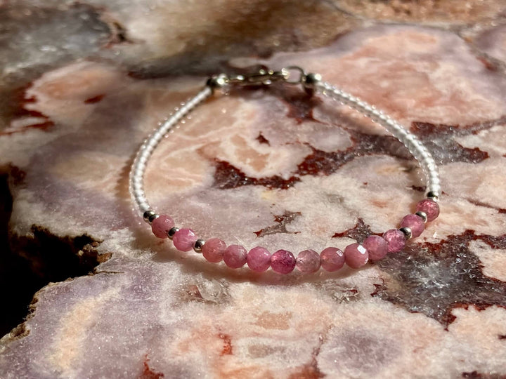 Analyzing image      July birthstone bracelet for healing
