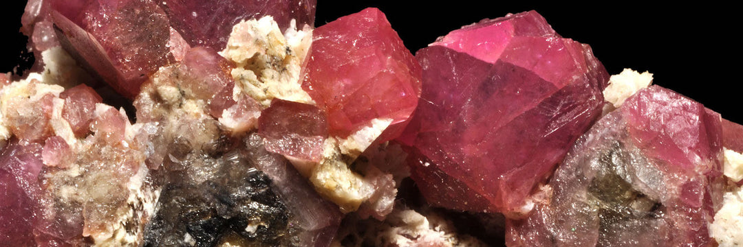 Garnet Meaning & Healing Properties - House of Aloha