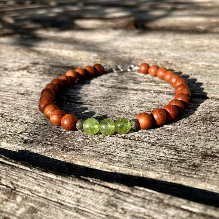 Mens Peridot healing Bracelet.