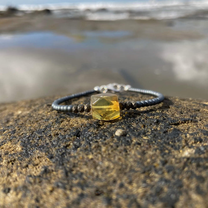 Amber bracelet fro healing