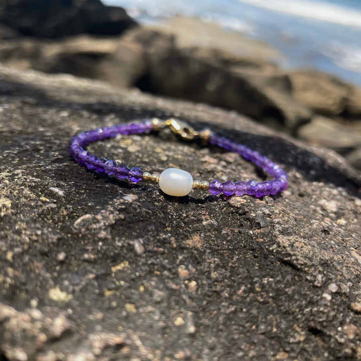 Amethyst & pearl gold ladies Bracelet