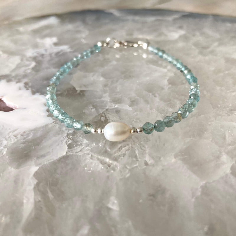 Apatite & Pearl bracelet