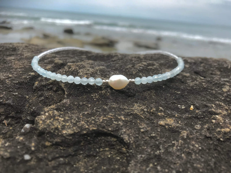 Aquamarine & Pearl healing crystal Necklace