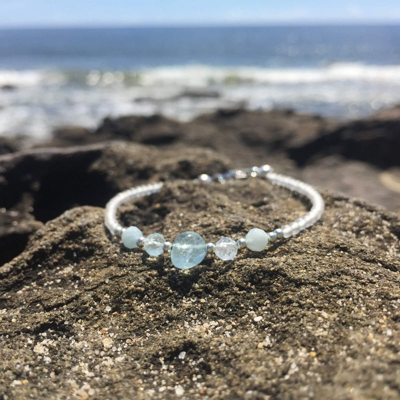 Aquamarine healing birthstone bracelet