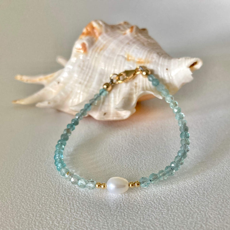 Atlantis healing Apatite, pearl gold bracelet