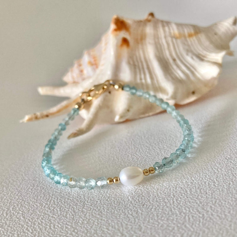 Atlantis Apatite, pearl gold bracelet for healing