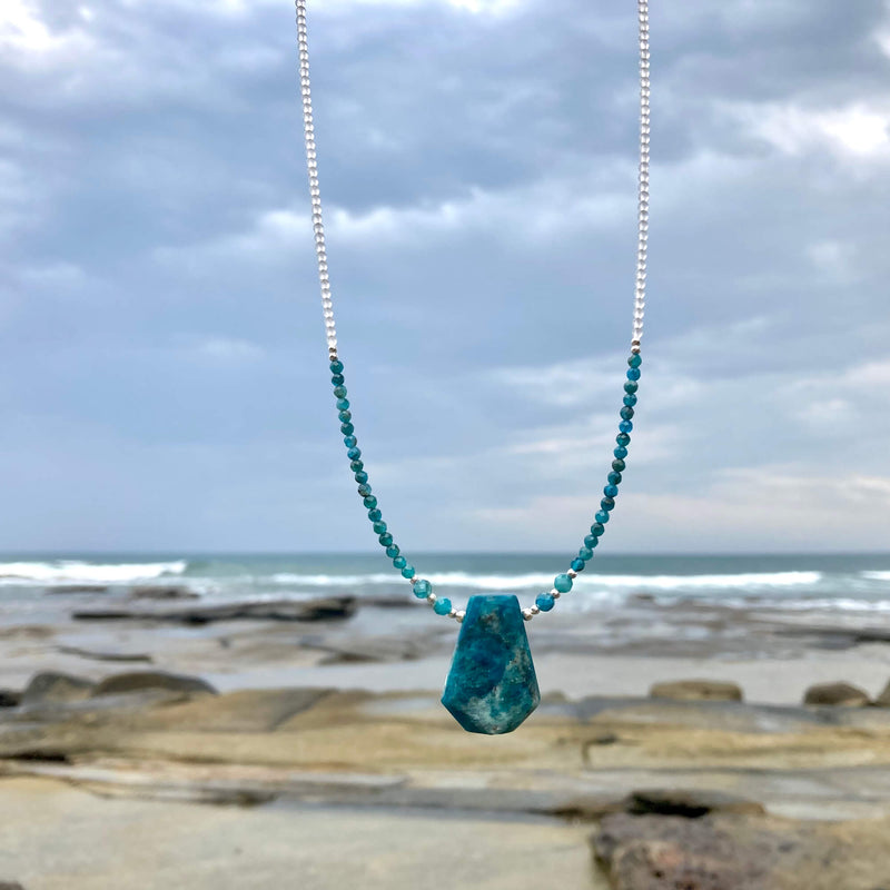 Atlantis Pendant crystal Necklace