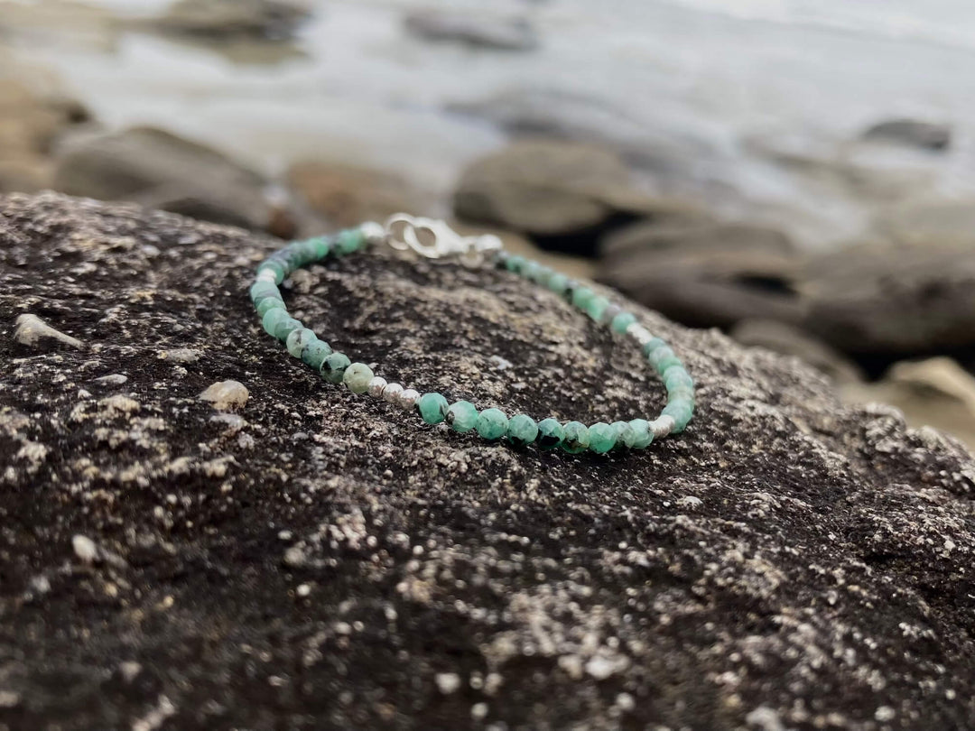 Emerald comfort bracelet