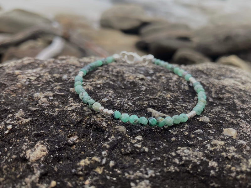 Emerald crystal bracelet