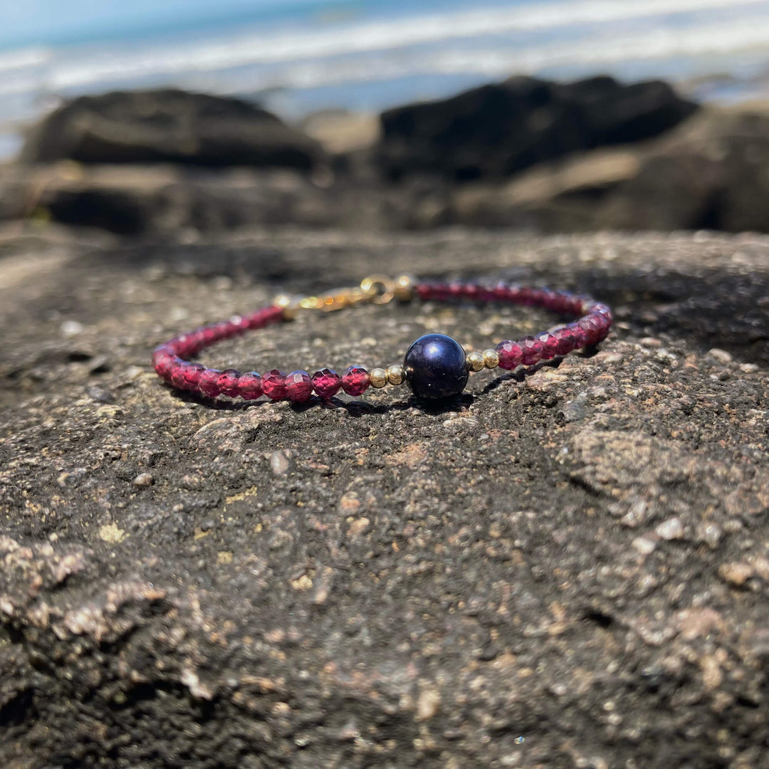 Garnet & Black Pearl Bracelet