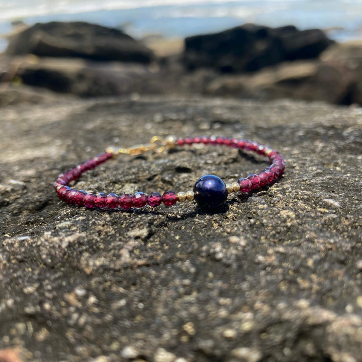 Garnet & Black Pearl Bracelet