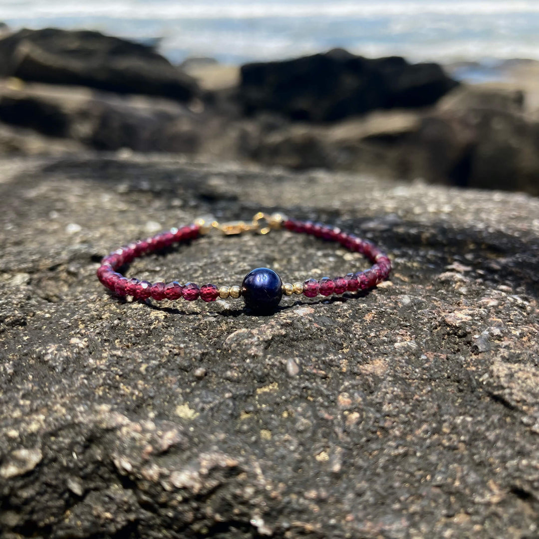 Garnet & Black Pearl ladies  EMpowermentBracelet