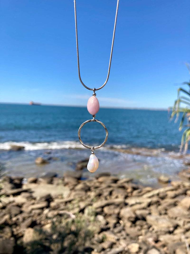Kunzite & Pearl Pendant Necklace for healing