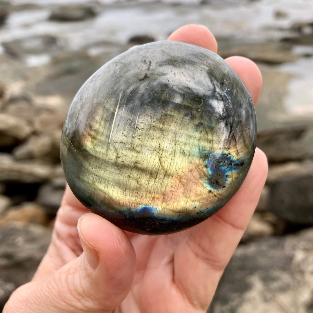 Labradorite Large Palmstone 2