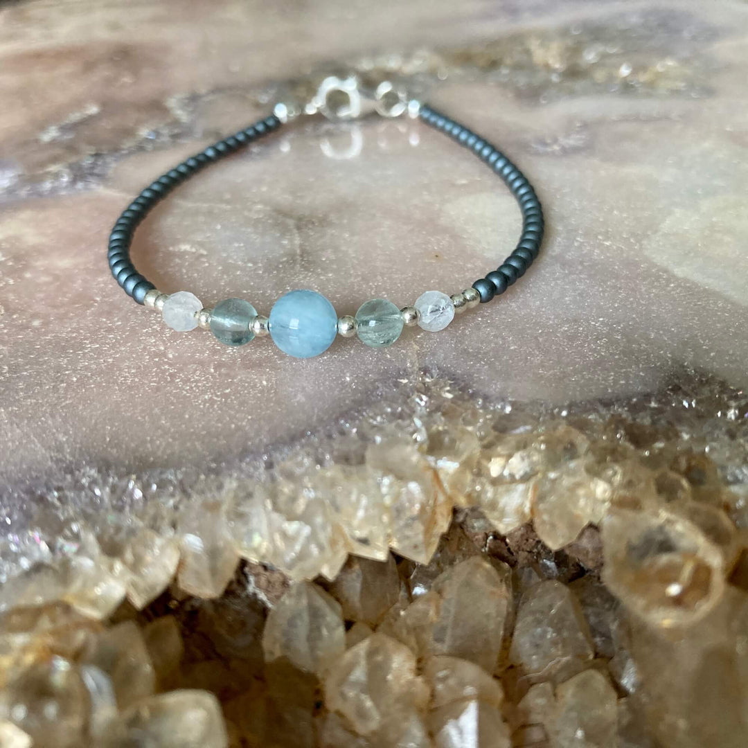 Ladies Picese healing Bracelet