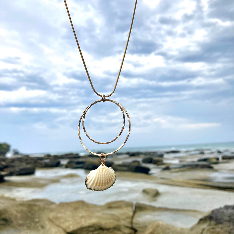 Light ra Shell Pendant Necklace for healing