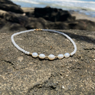 Moonstone Pearl Gold Necklace for healing