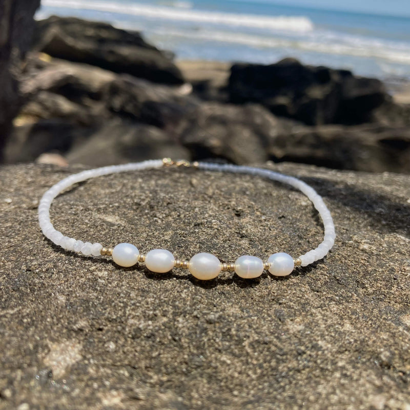 Moonstone Pearl Gold crystal Necklace