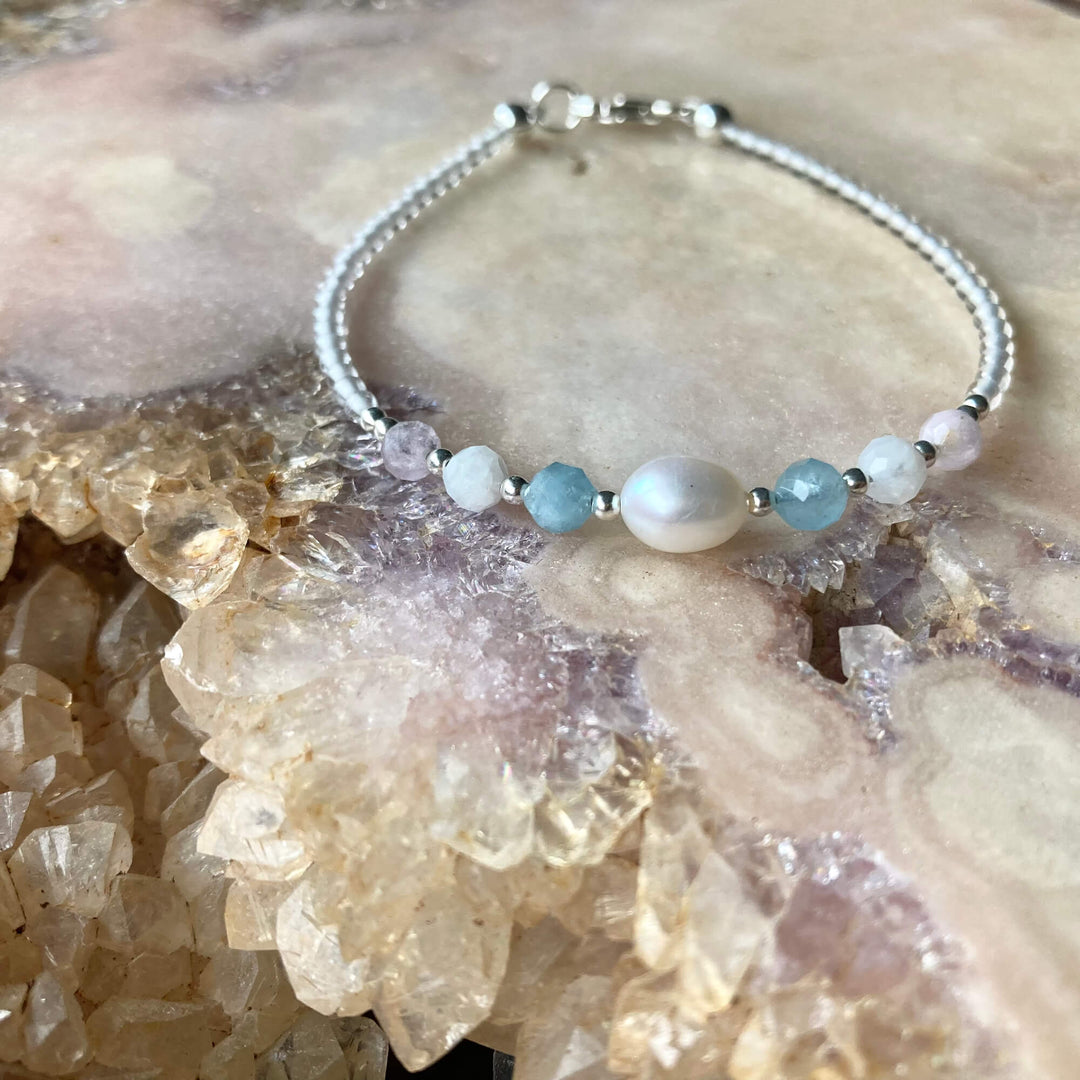 Mumma of an Angel bracelet for support