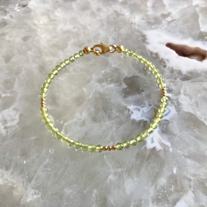 Peridot & Gold ladies healing Bracelet