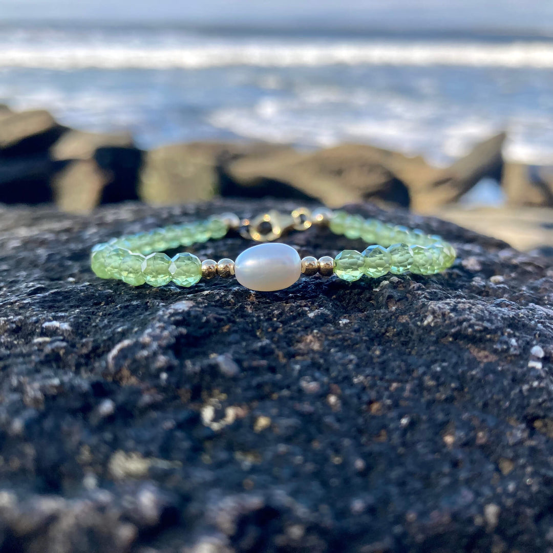 Peridot & Pearl Gold womens crystal Bracelet