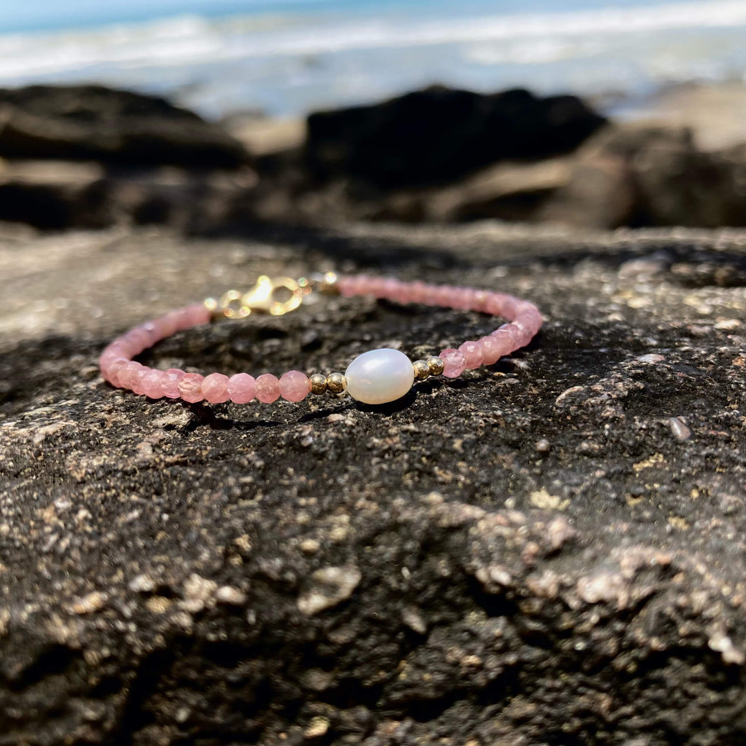 Rhodonite & pearl Gold Bracelet