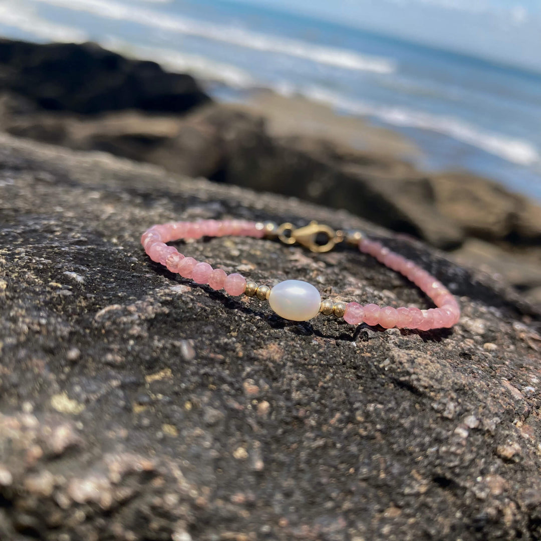 Rhodonite & pearl Gold Ladies Bracelet