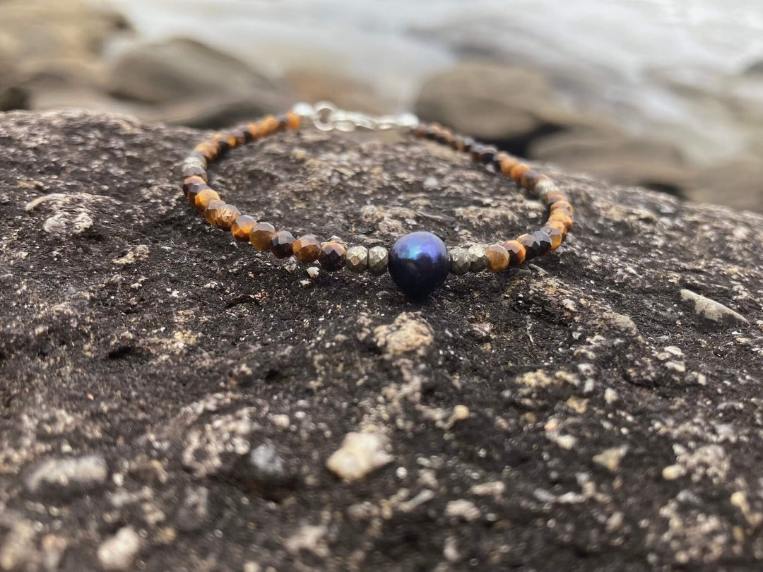 Tiger Eye, Pyrite & Black Pearl Bracelet for healing