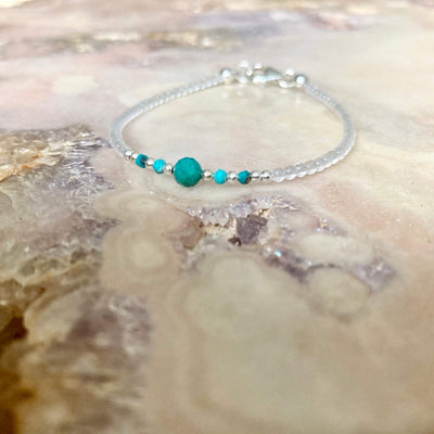 Turquoise healing crystal ladies bracelet