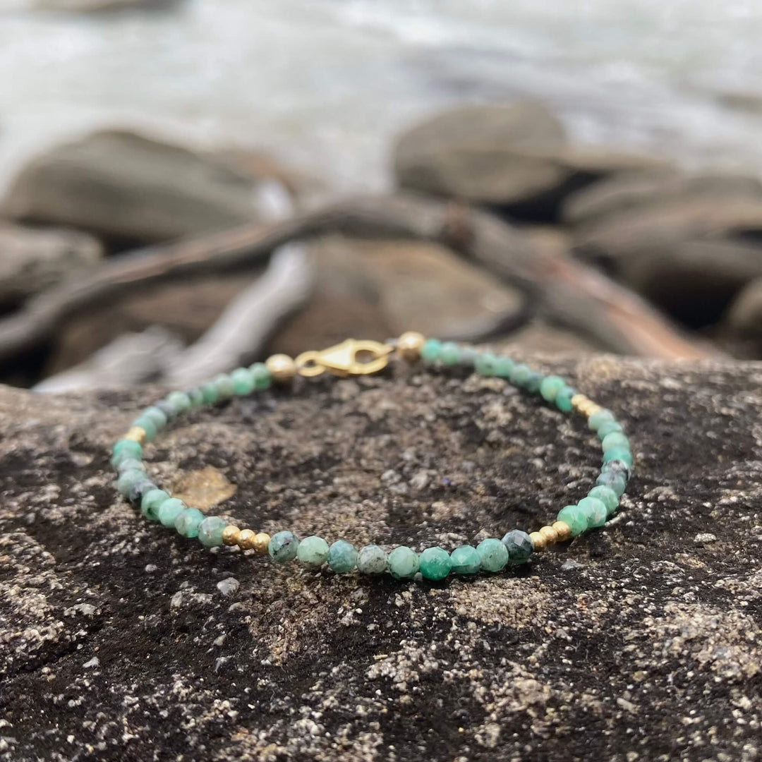 Emerald And Gold Healing Bracelet